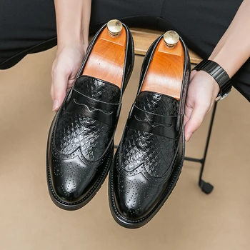 Роскошный бизнес Оксфорд Кожаная обувь Мужчины Дышащая резина Вечернее платье Обувь Мужской офис Свадьба Обувь Обувь Mocassin Homme